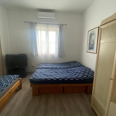 Tuender Pension Mogyorod Exterior photo