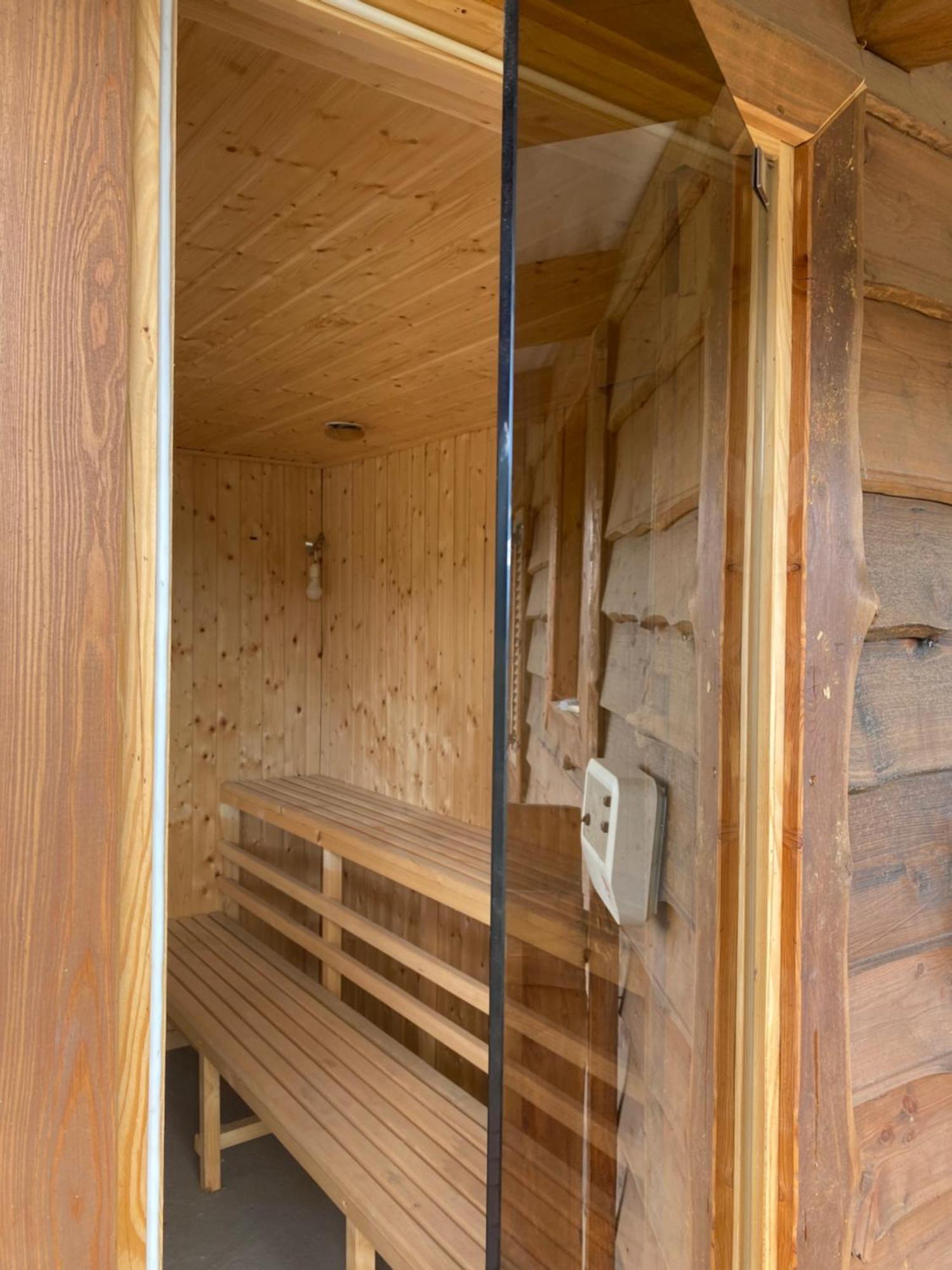 Tuender Pension Mogyorod Exterior photo